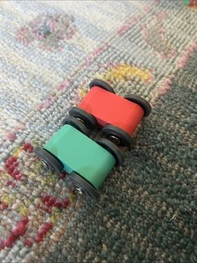 LOVEVERY replacement cars for track